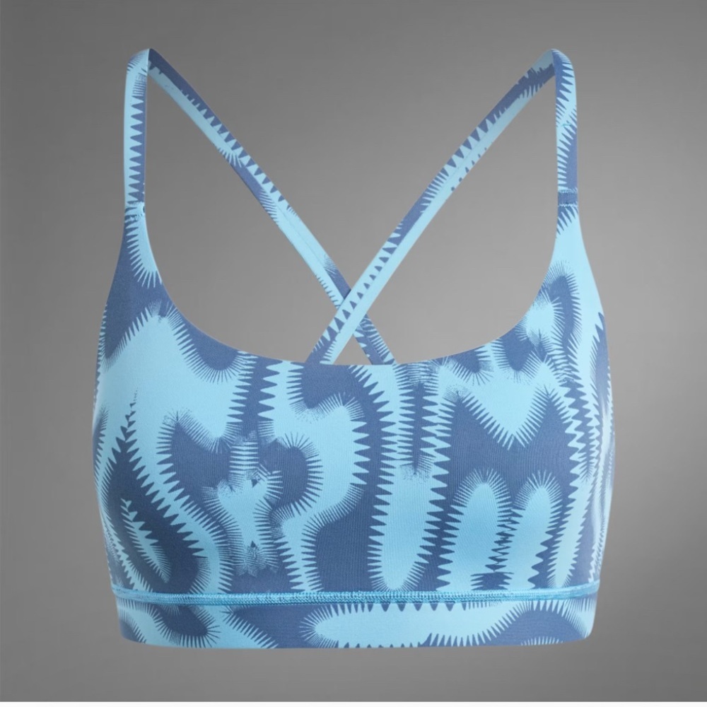 NWT adidas All Me Light Blue and Navy Sports Training Size L(C-D)